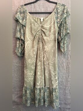 Vintage Y2K Green Mesh Cato Dress with ruched neckline and 3/4 puff sleeves